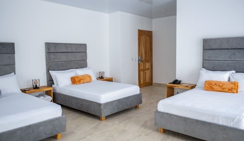 Habitación cuádruple familiar, vistas a la laguna