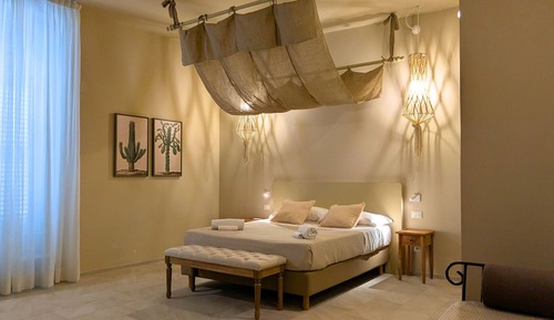 Habitación superior con 1 cama doble o 2 individuales