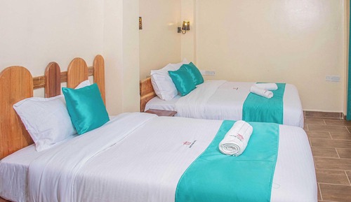 Deluxe Twin Room, City View