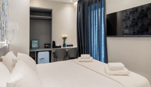 Habitación Confort doble, balcón, vistas a la ciudad