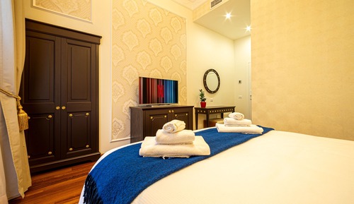 Habitación superior con 1 cama doble o 2 individuales