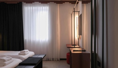 Habitación estándar con 2 camas individuales, vistas a la ciudad