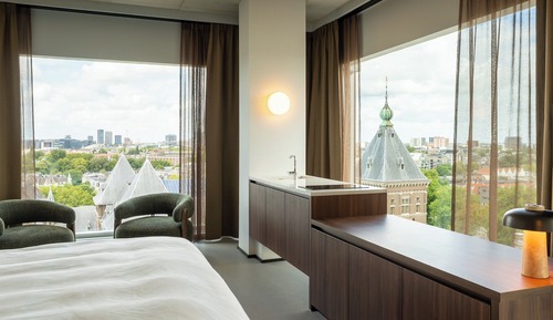 Family Studio - Interconnecting