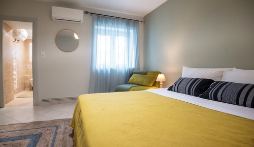 Casa, 2 habitaciones, vistas al jardín