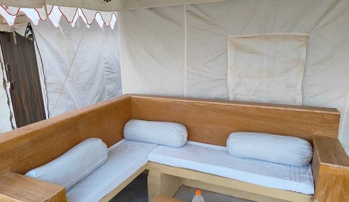 Tienda de lujo, balcón, vistas al jardín