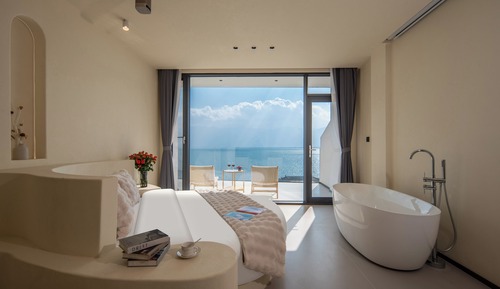 Habitación superior, balcón, vistas al mar