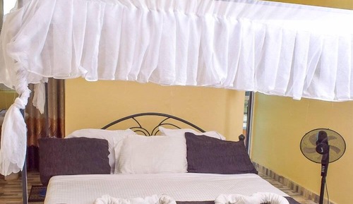 Standard Double Room, City View