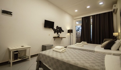 Habitación cuádruple, vistas al jardín