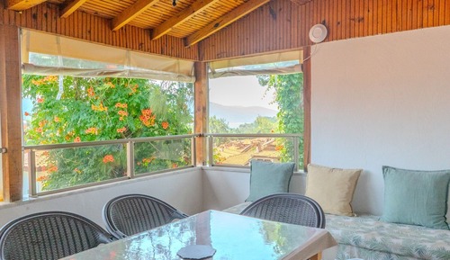 Apartamento, vistas al jardín