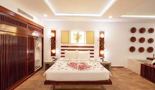 Suite ejecutiva, balcón, vistas a la piscina