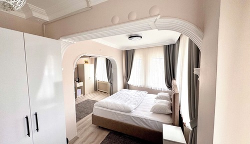 Habitación familiar, vistas parciales al mar