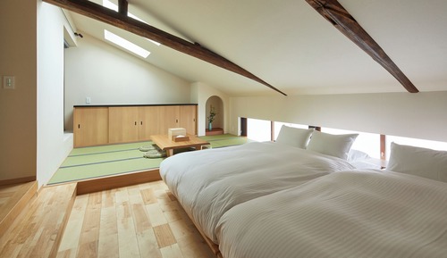 Habitación superior con 2 camas individuales, 2 camas dobles