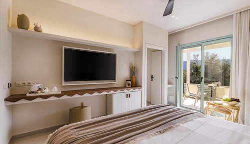 Deluxe, Family Room, Mountain View 4+2