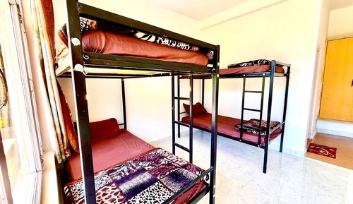 Dormitorio compartido estándar, balcón