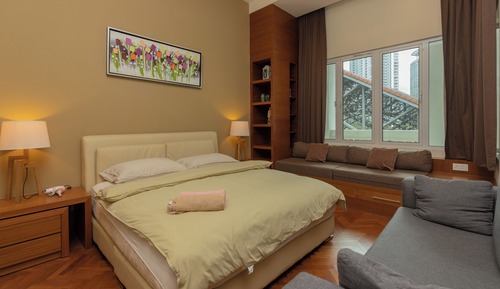 Apartamento, balcón, vistas al patio