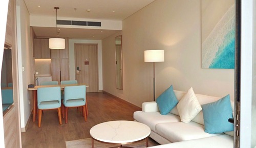 Suite familiar, 2 habitaciones, vistas parciales al mar