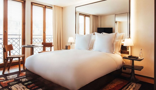 Habitación Deluxe, 1 cama de matrimonio, Aire acondicionado