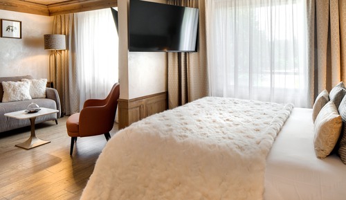 Habitación junior doble, bañera de hidromasaje, vistas a la montaña