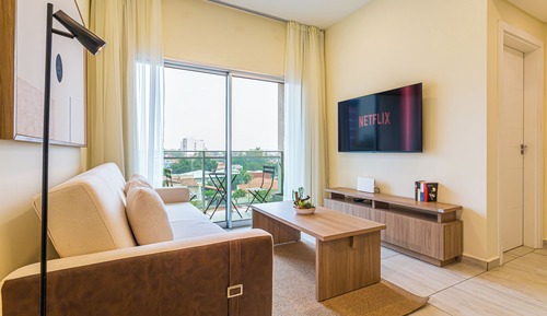 Apartamento, balcón, vistas a la ciudad