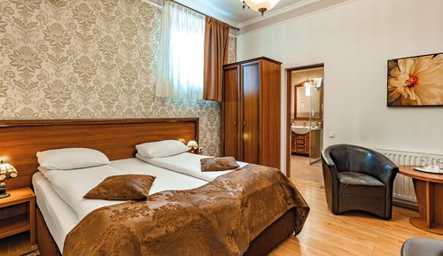 Habitación superior con 1 cama doble o 2 individuales