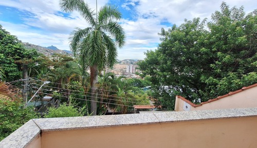 Casa, vistas a la ciudad