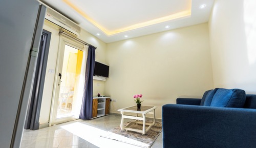 Apartamento básico, 2 habitaciones, vistas a la piscina