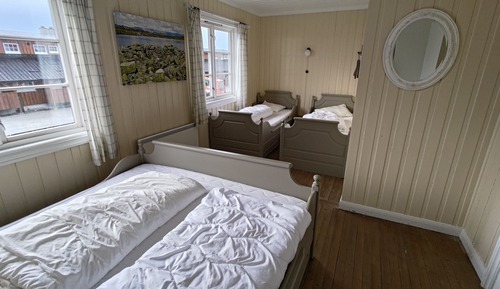 Habitación cuádruple básica, vistas al lago