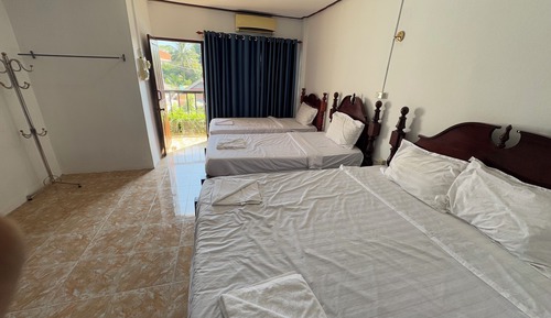 Habitación cuádruple estándar, vistas a la montaña