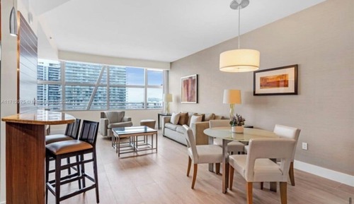 Apartamento de lujo, vistas a la ciudad