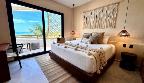 Habitación superior, vistas al mar