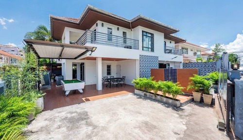 Villa, vistas a la ciudad