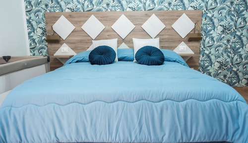 Habitación triple familiar, balcón