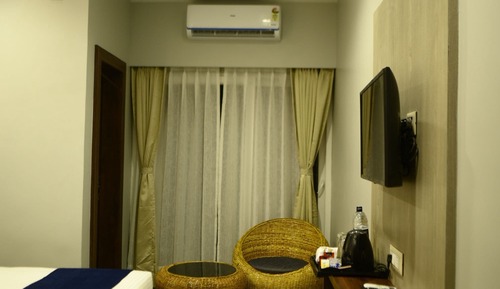 Habitación Confort doble, vistas al patio