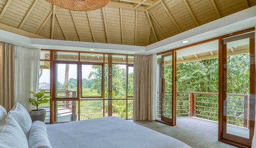 Villa superior, balcón, vistas al jardín