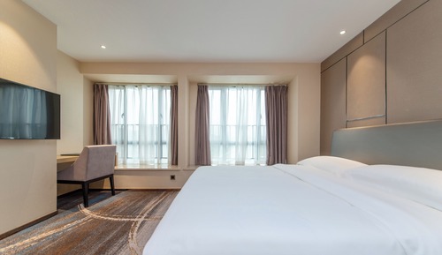 Suite estudio ejecutiva, 1 cama de matrimonio, vistas a la colina