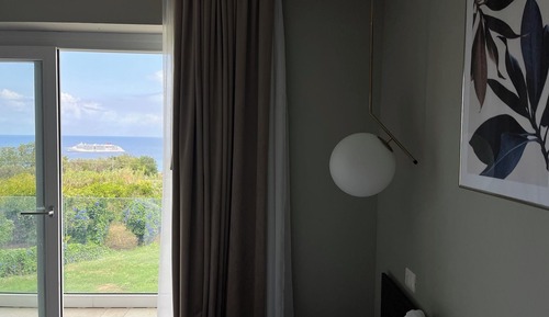 Habitación Confort doble, balcón, vistas al mar