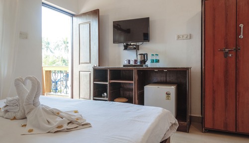 Habitación Deluxe con 2 camas individuales, vistas a la piscina