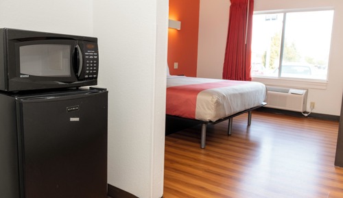 Habitación individual estándar, 1 cama de matrimonio grande, ducha adaptada, no fumadores