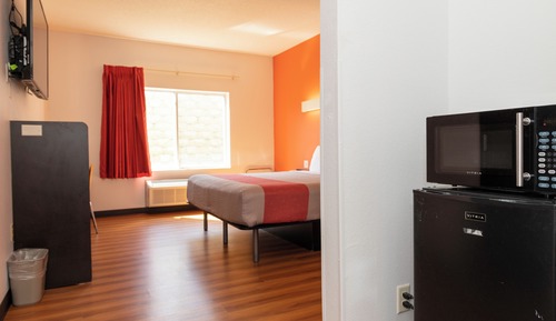 Habitación individual estándar, 1 cama de matrimonio grande, bañera accesible, no fumadores