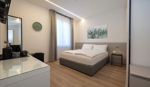 Habitación clásica doble, 1 cama doble, no fumadores, baño privado