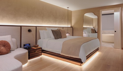 Deluxe Room, 1 King Bed (Suite Accessible)