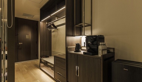 Basic Twin Room, Non Smoking, City View