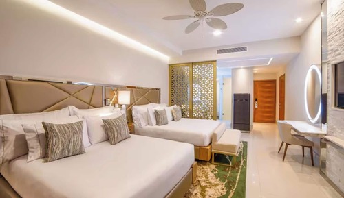 Suite de lujo, 3 habitaciones, cocina, vistas a la playa