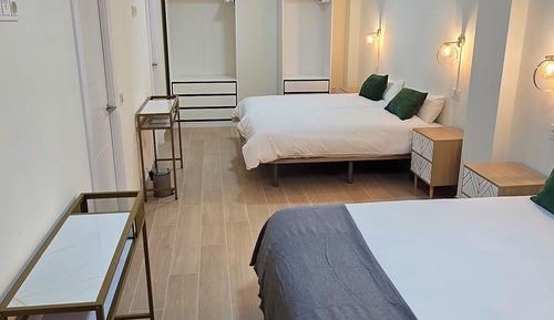 Suite superior, balcón, vistas a la ciudad