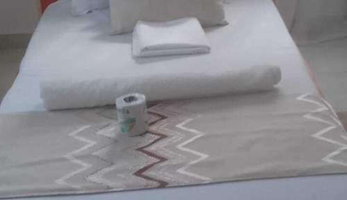 Apartamento clásico, balcón