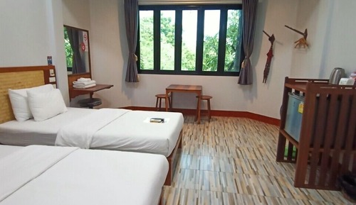 Habitación económica, no fumadores, en la zona del jardín