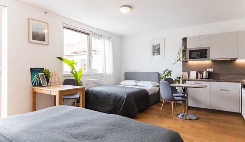 Habitación cuádruple Deluxe, balcón