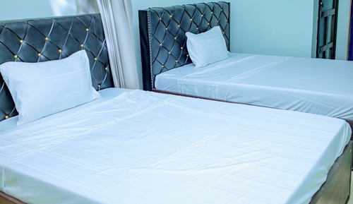 Habitación de lujo con 1 cama doble o 2 individuales, balcón