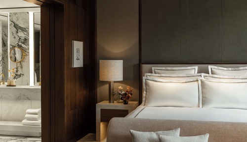 Grosvenor Junior Suite King