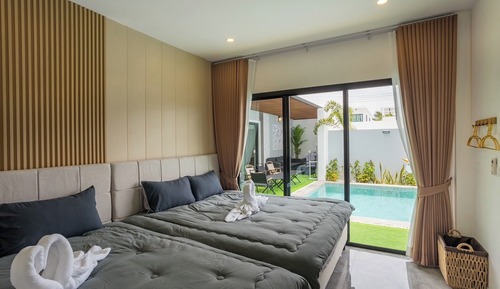 Villa ejecutiva, piscina privada, vistas a la montaña